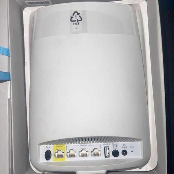 Netgear Orbi AC3000 Tri-Band Wireless Router White, 7500 sqf - Picture 9 of 11